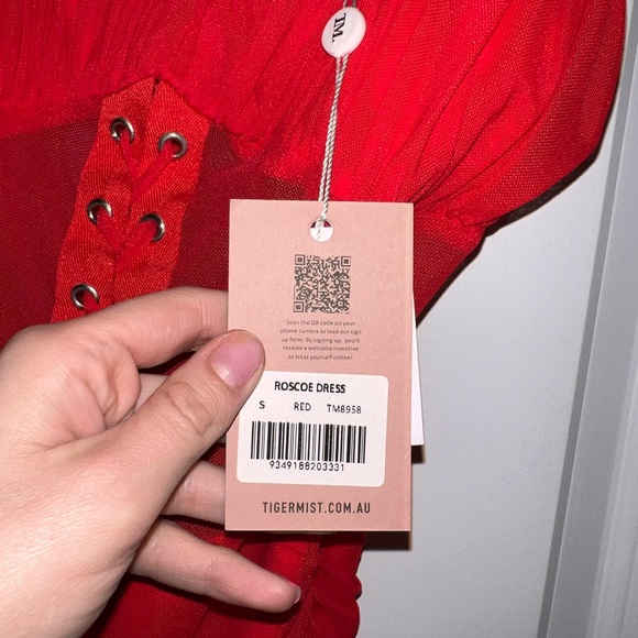 NWT Tiger Mist “Roscoe Dress@“ in red, size small - Picture 3 of 6